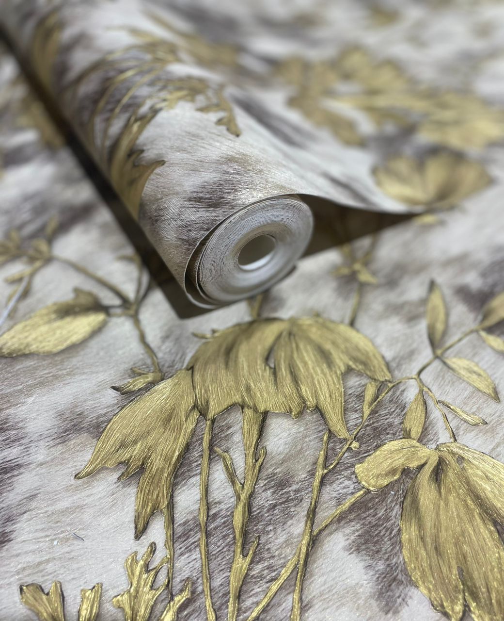88746 Zambaiti Gold Leaves on Brown Animal Skin Wallpaper - Image 2